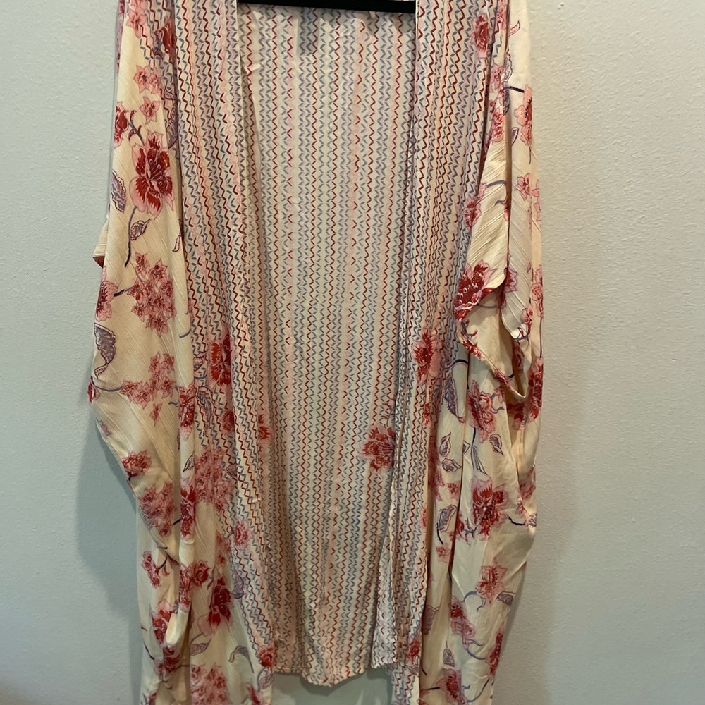 Angie Zigzag Patterned Kimono